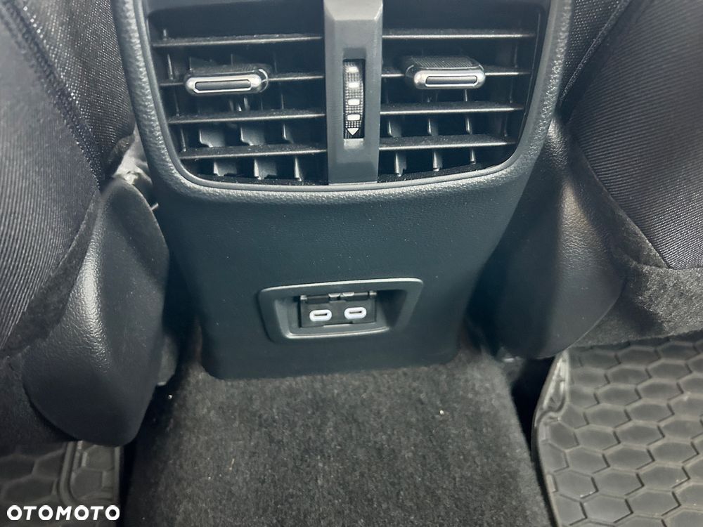 Toyota Corolla 1.8 Hybrid Comfort - 13