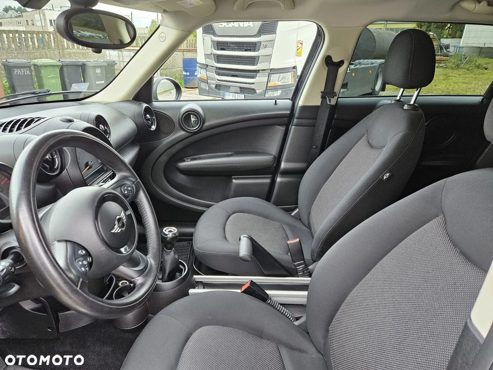 MINI Countryman One D - 11