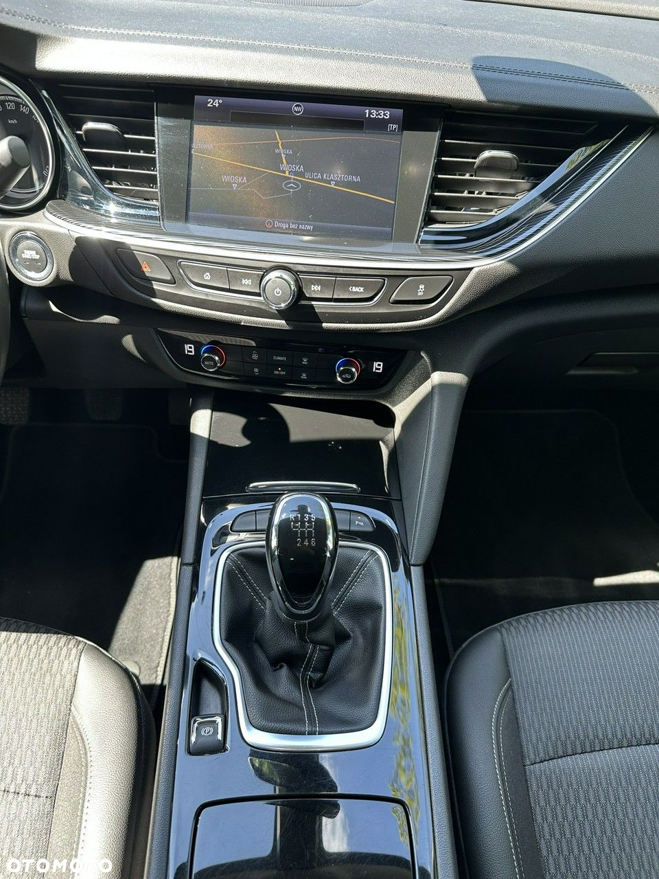 Opel Insignia - 38