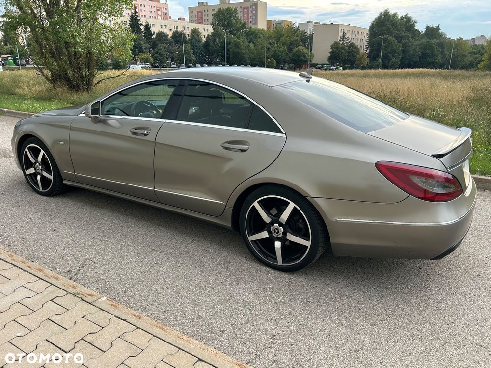 Mercedes-Benz CLS - 10