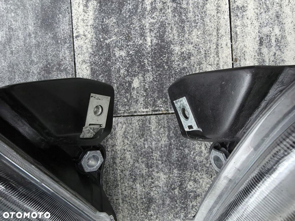 IVECO DAILY LIFT Kompletne Lampy przód Full Led 05802711799 05802711800 - 12