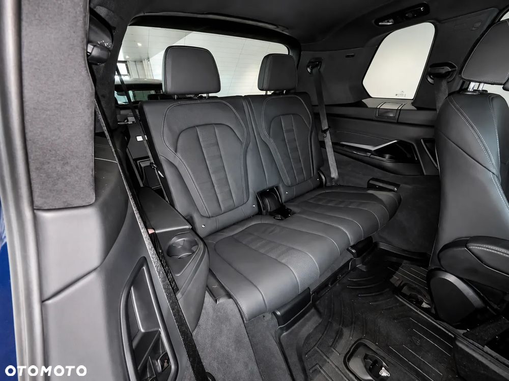 BMW X7 xDrive40i sport - 13