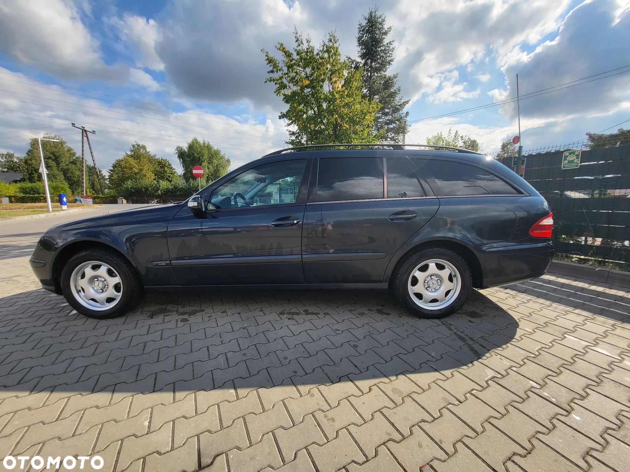 Mercedes-Benz Klasa E 200 Kompressor T Classic - 1