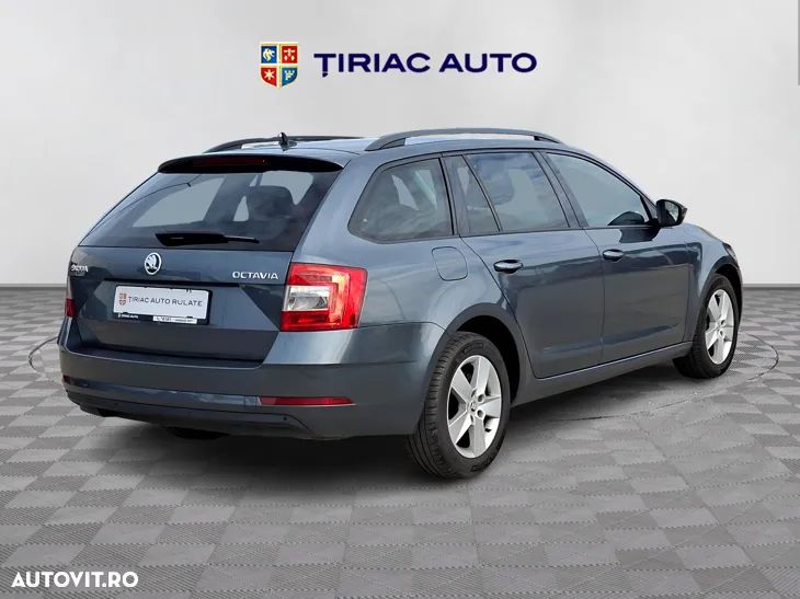 Skoda Octavia Combi Diesel 1.6 TDI DSG Ambition - 6