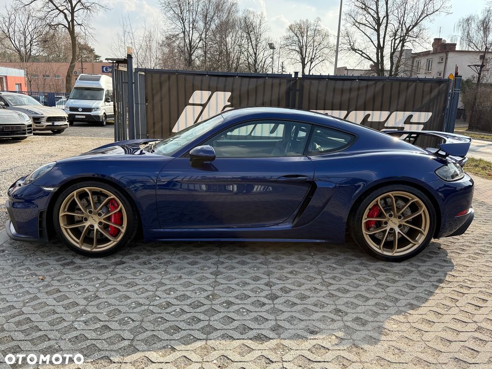 Porsche 718 Cayman GT4 PDK - 9