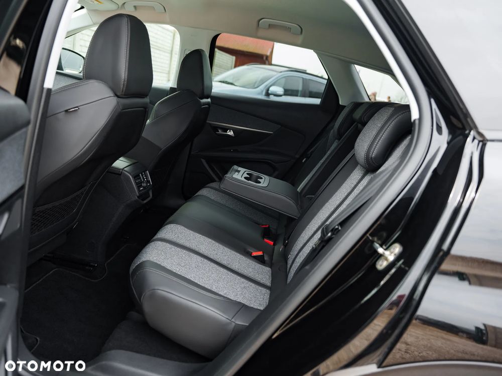 Peugeot 3008 1.5 BlueHDi Allure S&S - 19