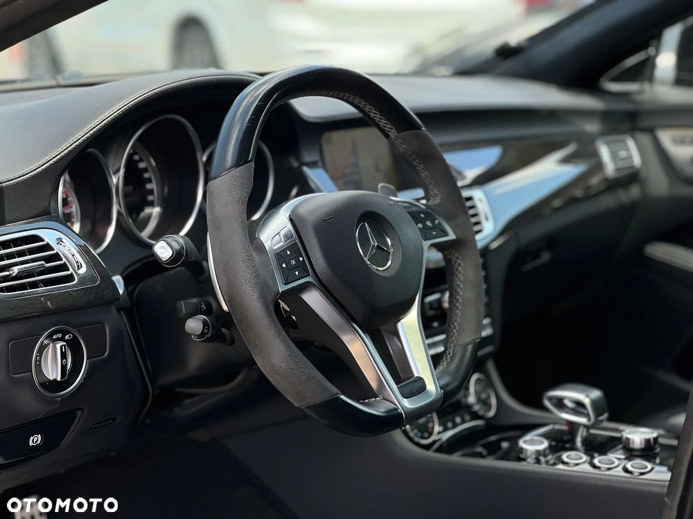 Mercedes-Benz CLS - 17