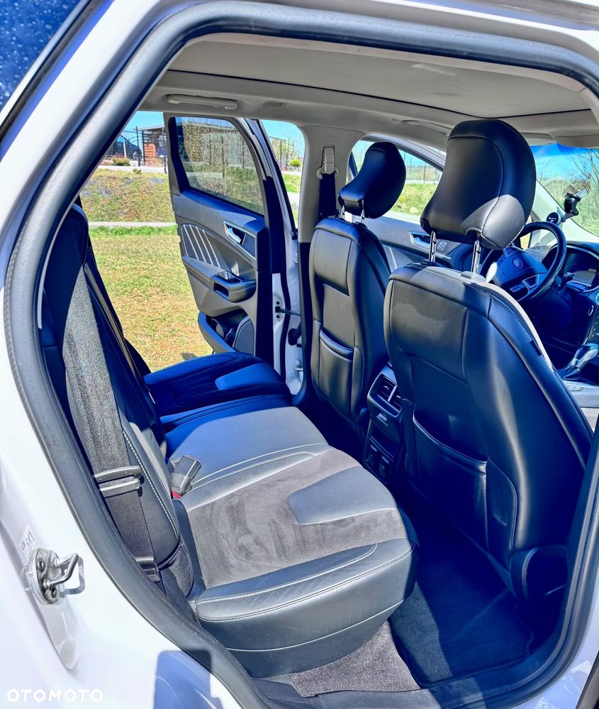 Ford Edge - 21
