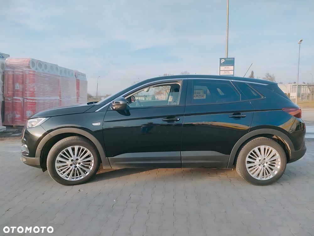 Opel Grandland X 1.2 T GPF Design Line S&S - 9