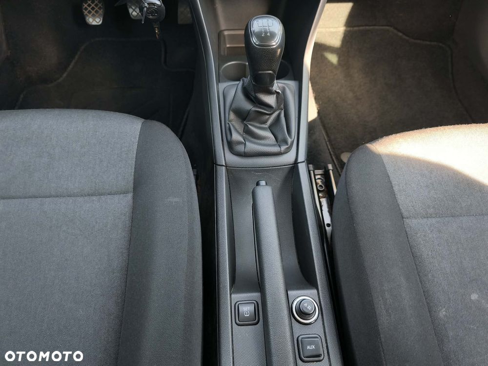 Skoda RAPID 1.6 TDI Cool Edition - 33