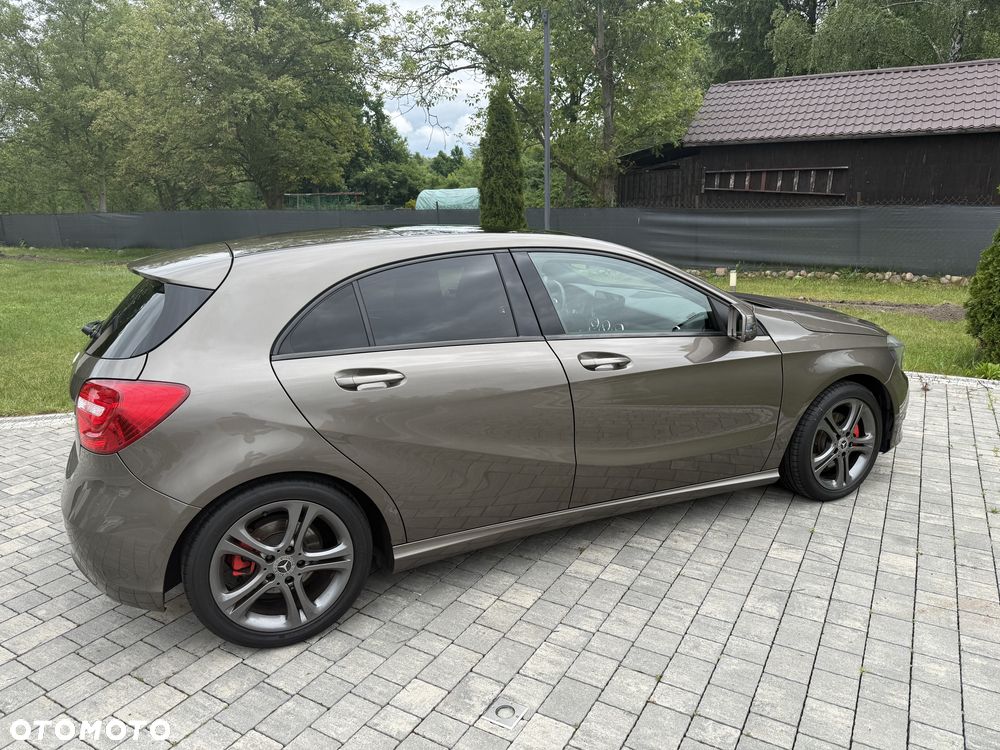Mercedes-Benz Klasa A 180 (BlueEFFICIENCY) 7G-DCT Urban - 19