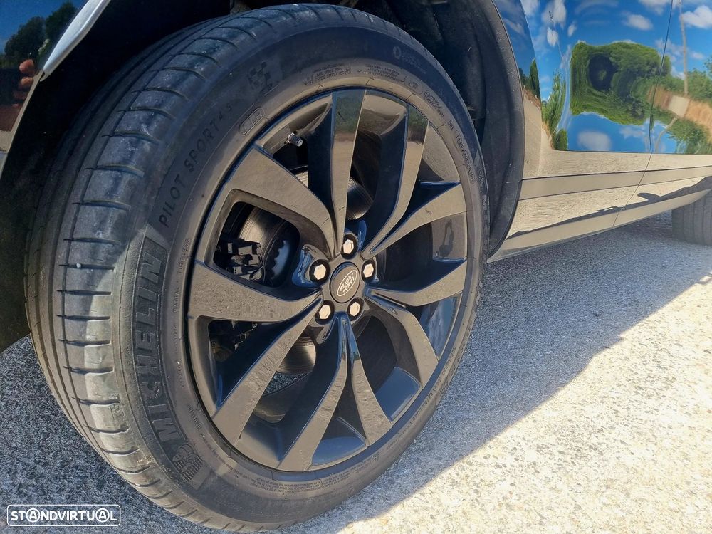 Land Rover Range Rover Evoque P300e R-Dynamic SE - 26