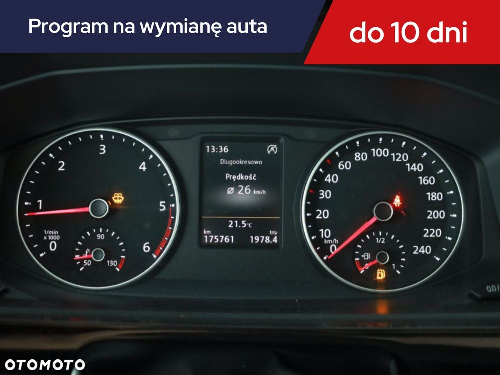 Volkswagen Caravelle - 10