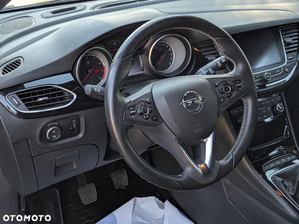 Opel Astra 1.4 T Dynamic S&S - 17
