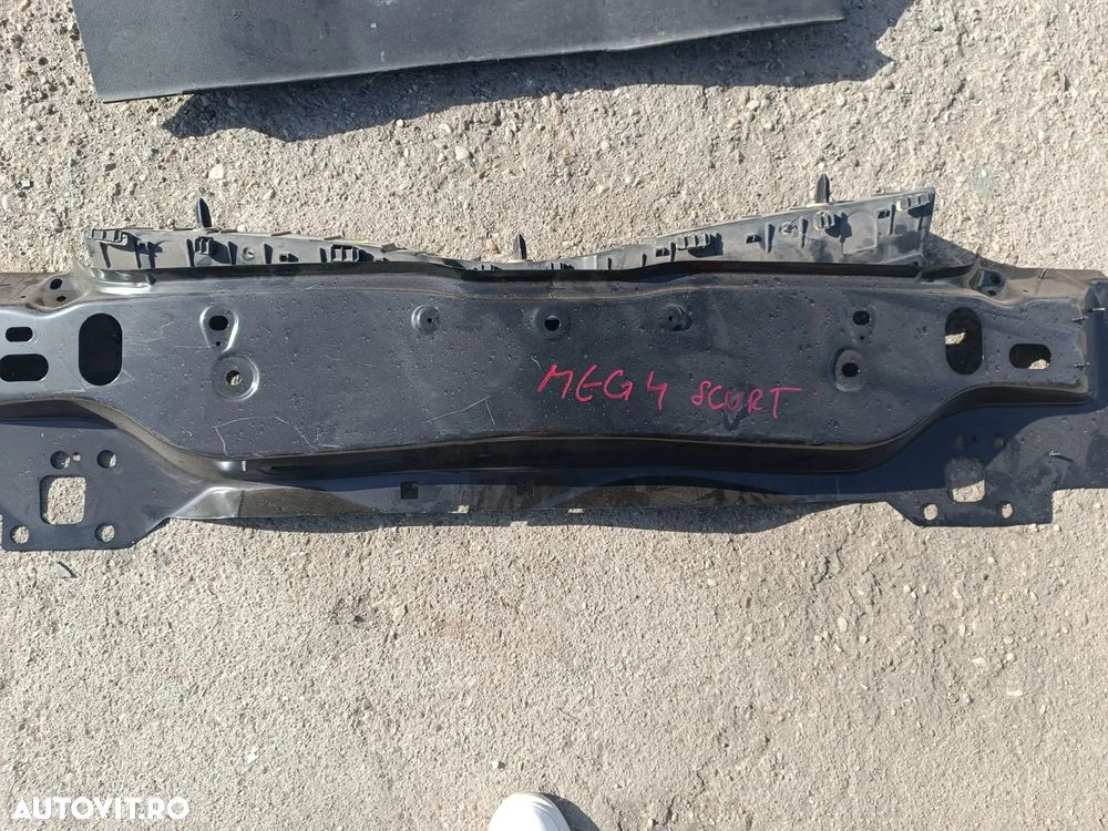 panou spate megane 4