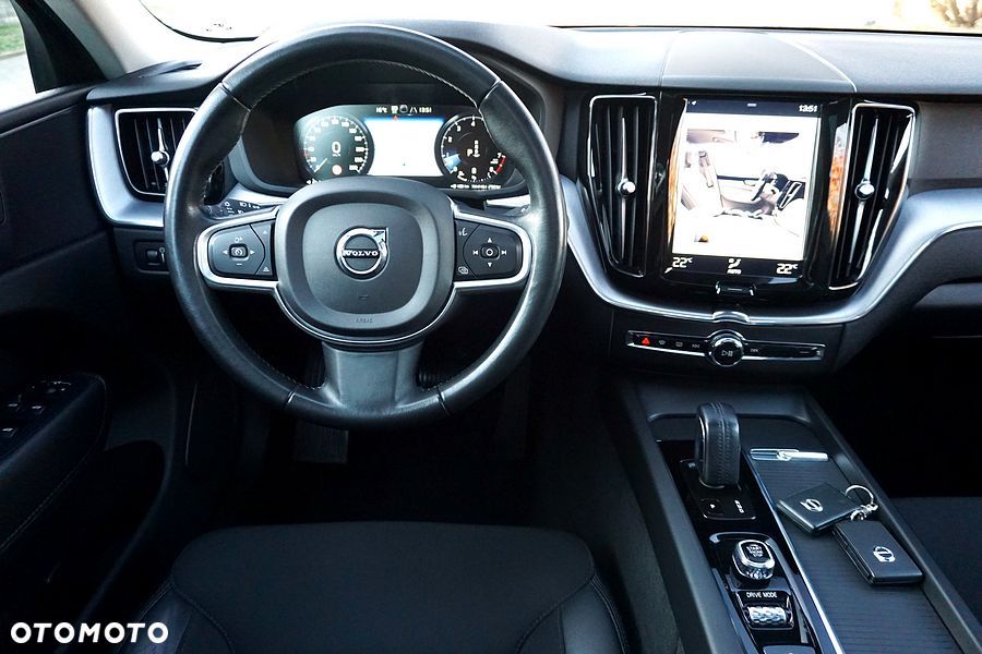 Volvo XC 60 B5 B Geartronic Momentum Pro - 34