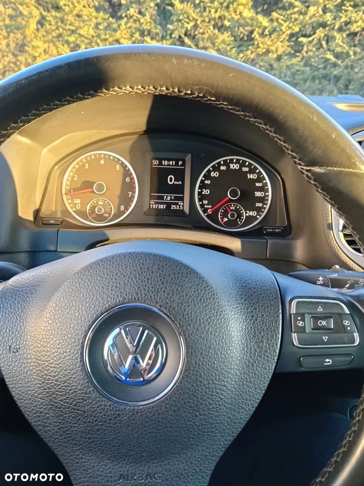 Volkswagen Tiguan 2.0 TSI 4Mot Track DSG - 24