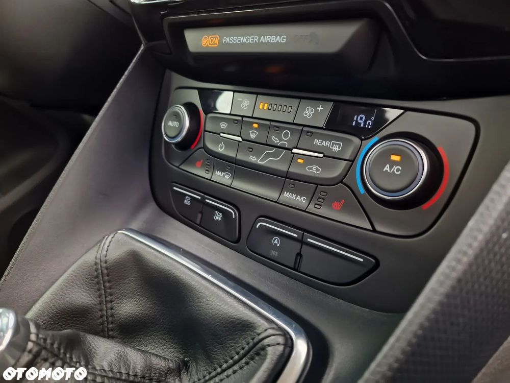 Ford Tourneo Connect 1.5 EcoBlue Titanium - 11