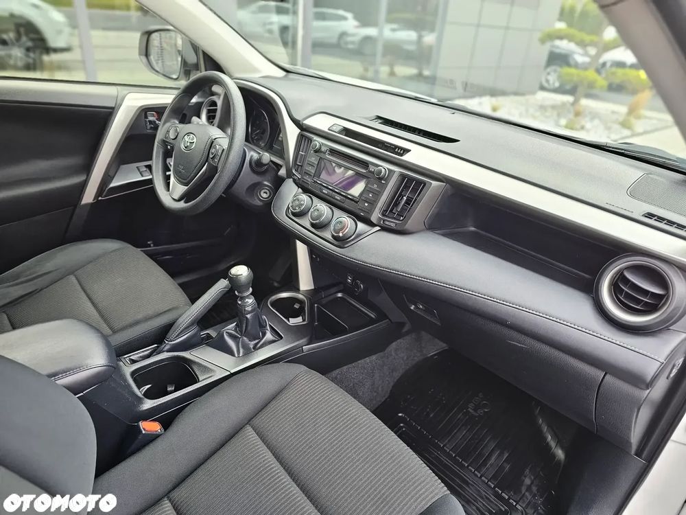 Toyota RAV4 2.0 Silver 4x4 - 30