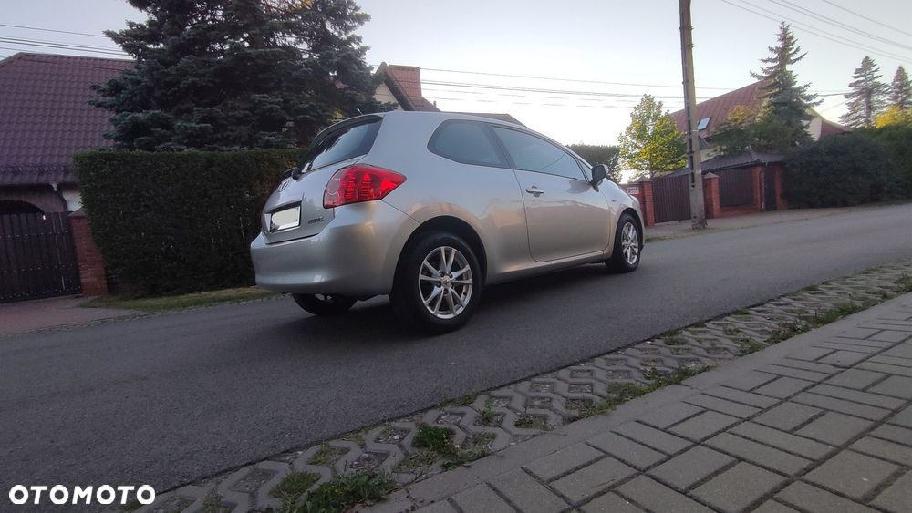 Toyota Auris 1.4 VVT-i Sol - 3