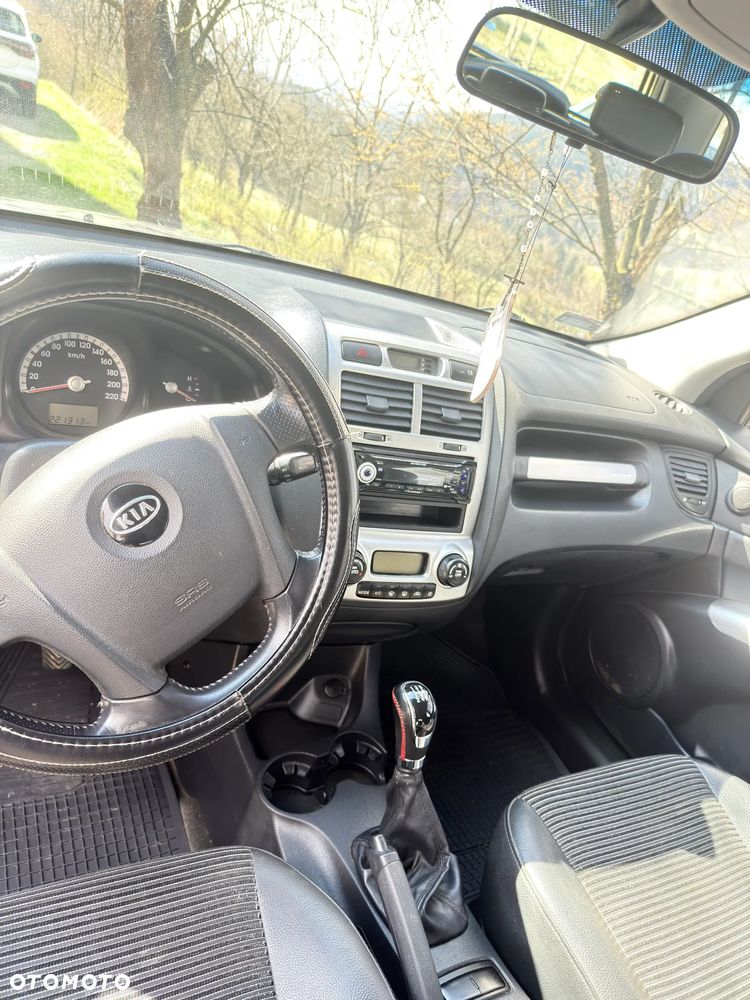 Kia Sportage 2.0 CRDi Tour - 4