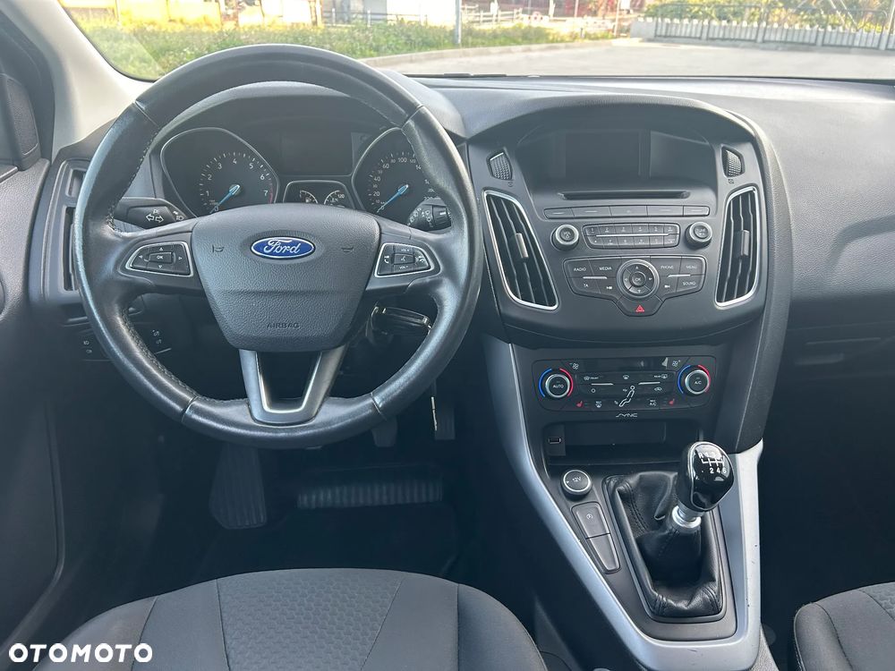 Ford Focus 1.0 EcoBoost Gold X (Edition) - 24