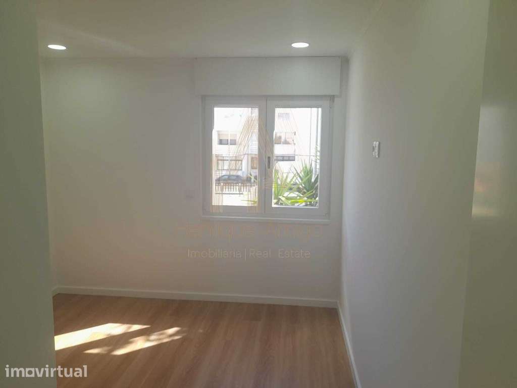 Apartamento T3 renovado em Santiago - Grande imagem: 5/13