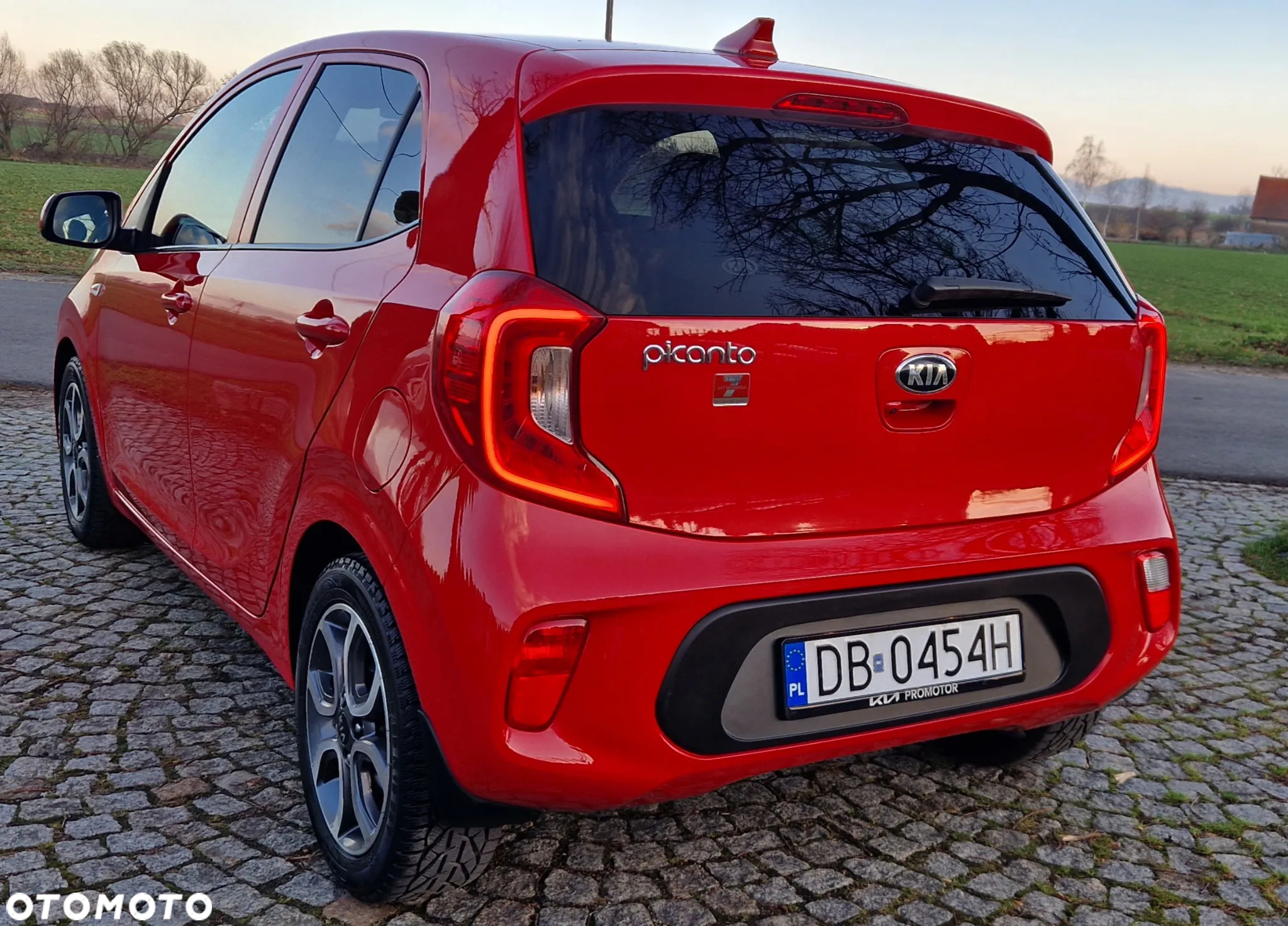 Kia Picanto 1.0 L - 4