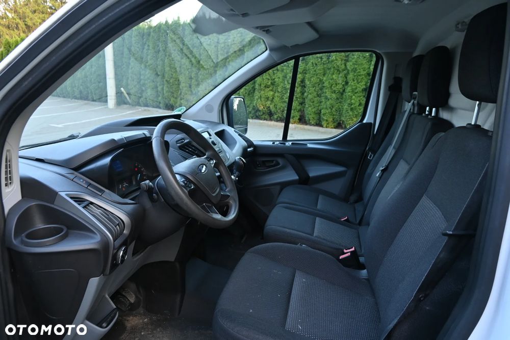 Ford TRANSIT CUSTOM - 25