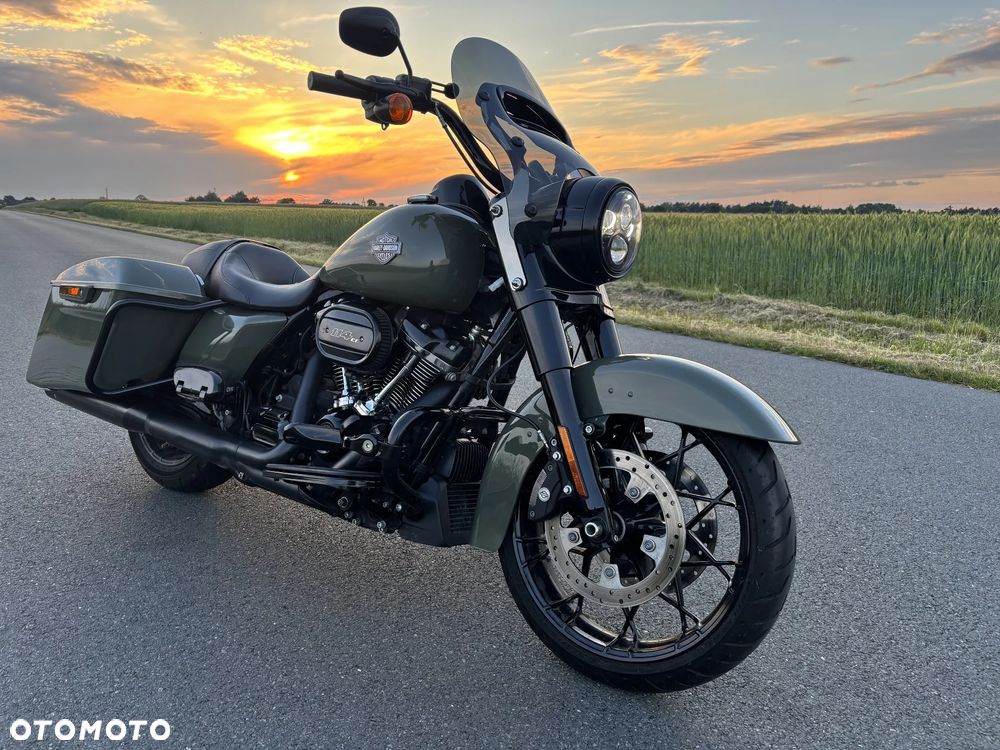 Harley-Davidson Touring Road King - 1