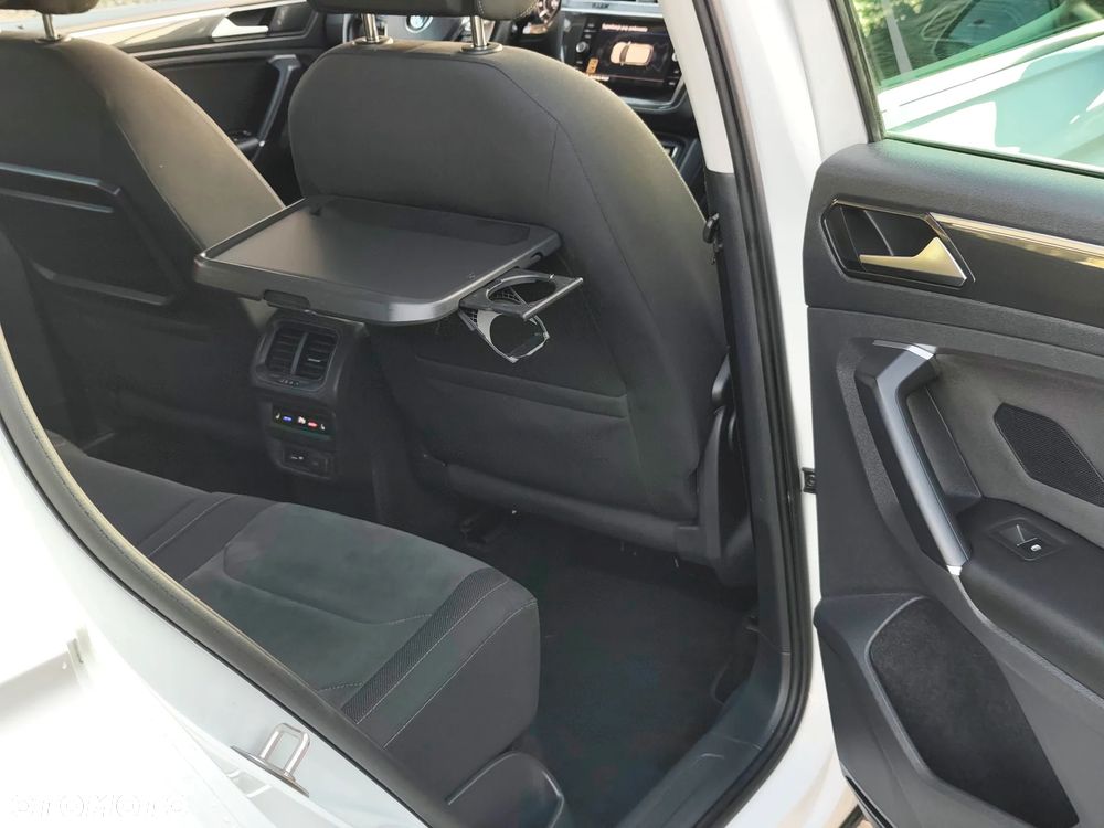 Volkswagen Tiguan 2.0 TDI SCR R-Line - 27