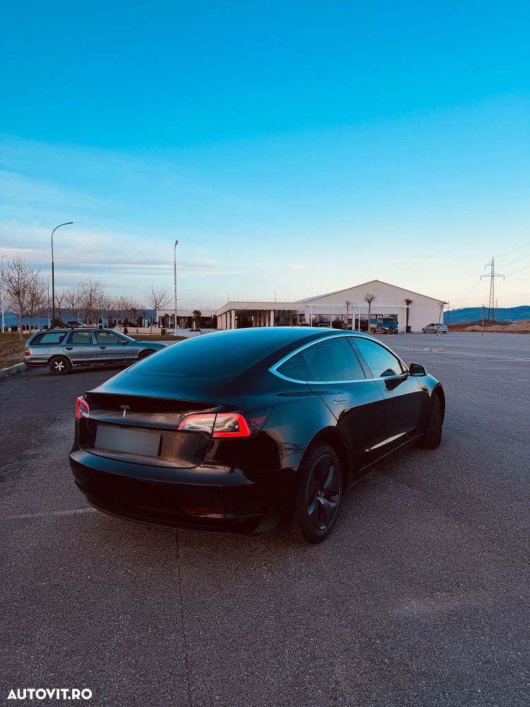 Tesla Model 3 Standard Reichweite Plus Hinterradantrieb - 5