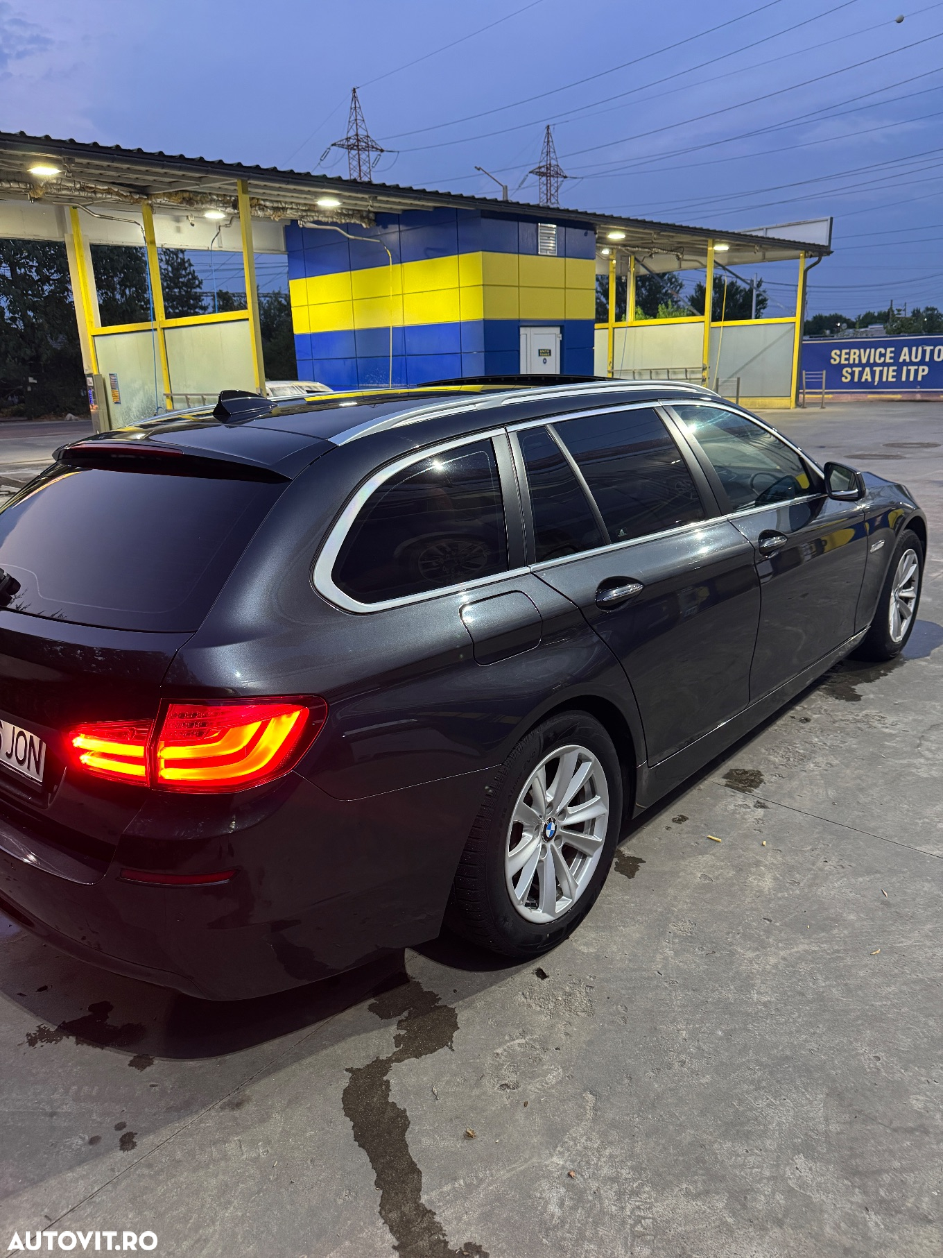 BMW Seria 5 520d Touring Aut. - 2