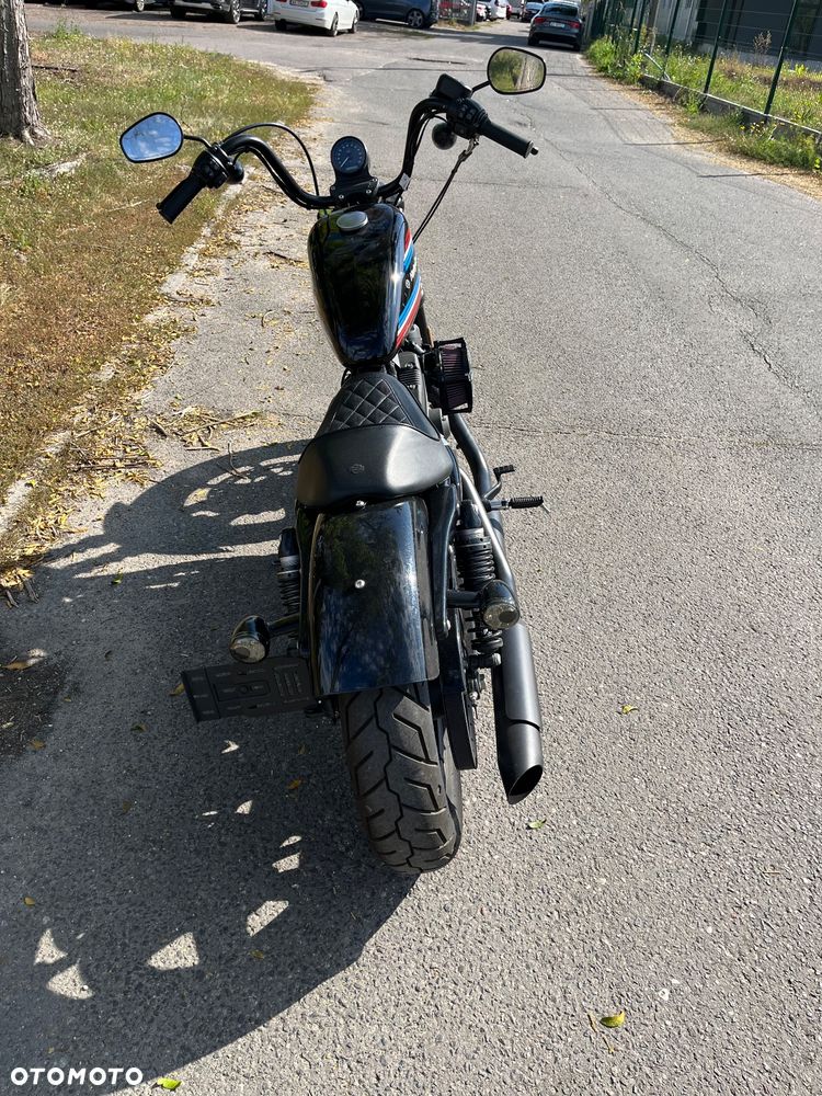 Harley-Davidson Sportster Iron 1200 - 12