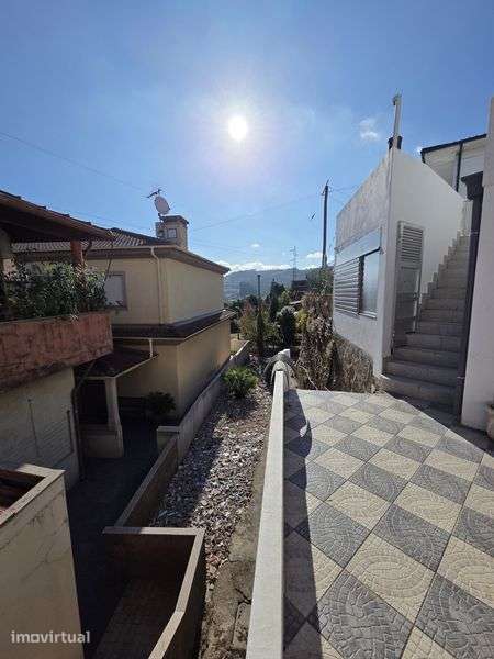 Alugo  T2+1 com 300m2 de jardim - Grande imagem: 3/8