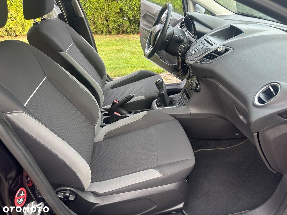 Ford Fiesta 1.25 Platinium X - 22