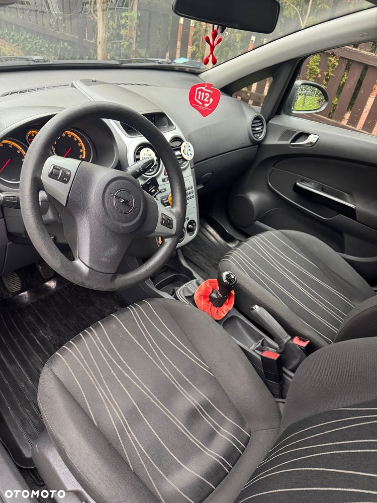 Opel Corsa 1.2 16V Enjoy - 3