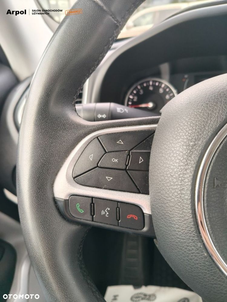Jeep Renegade - 13