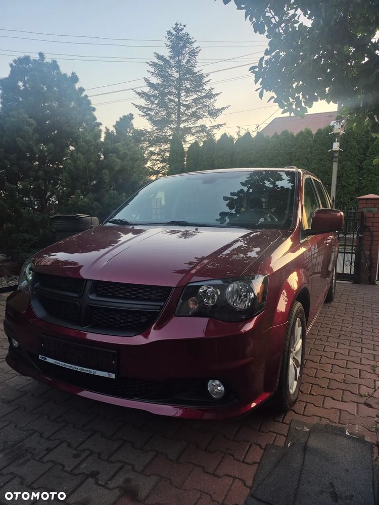 Dodge Grand Caravan 3.6 R/T - 4