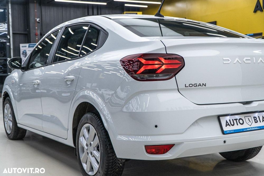 Dacia Logan TCe 90 MT6 Prestige - 31