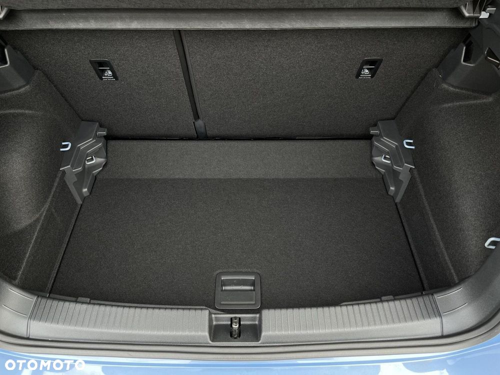 Volkswagen T-Cross - 12