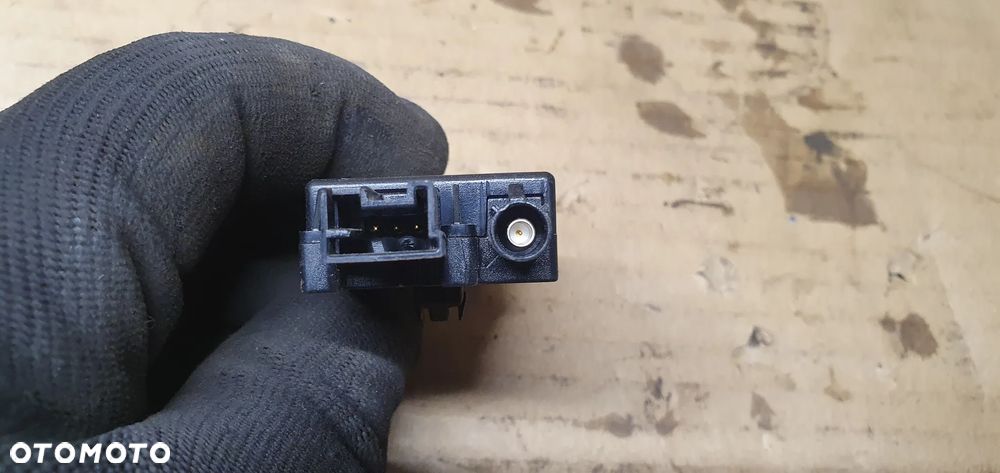 Wzmacniacz antenowy anteny moduł Citroen C5 III 9662924880 - 3