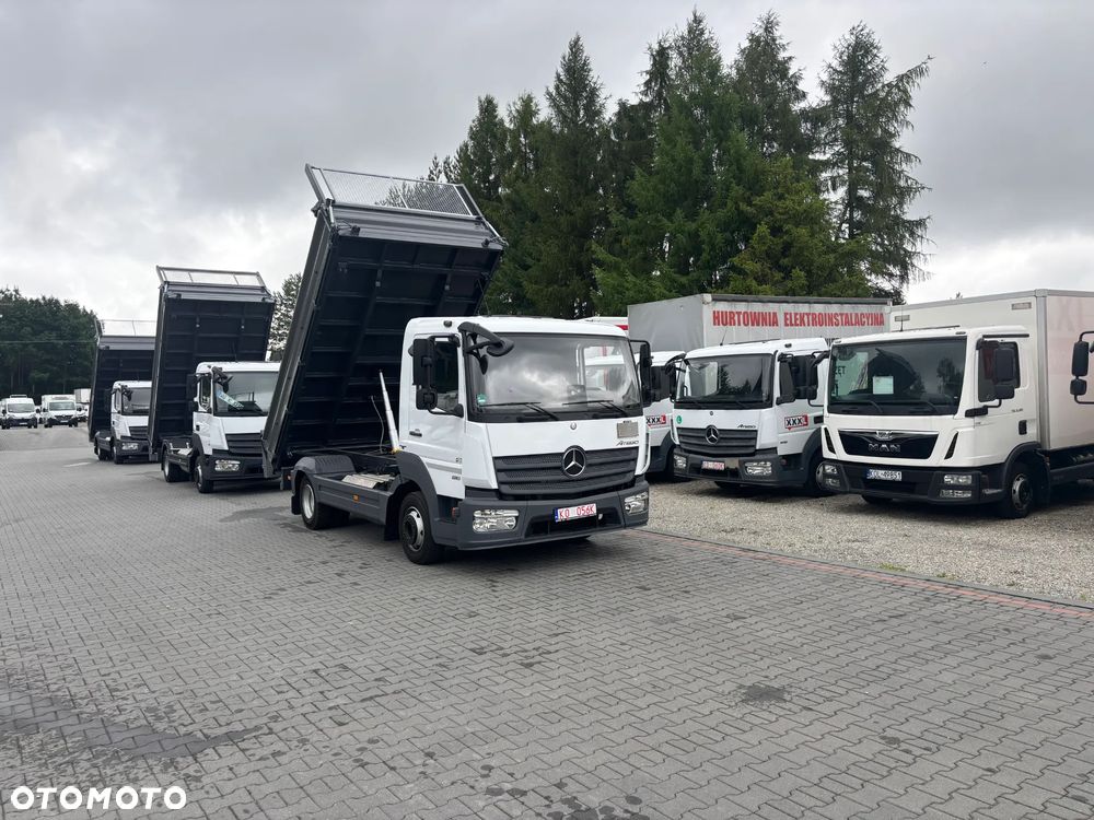 Mercedes-Benz 818 821 921 1018 1221 1218 1224 1523 1527 - 1