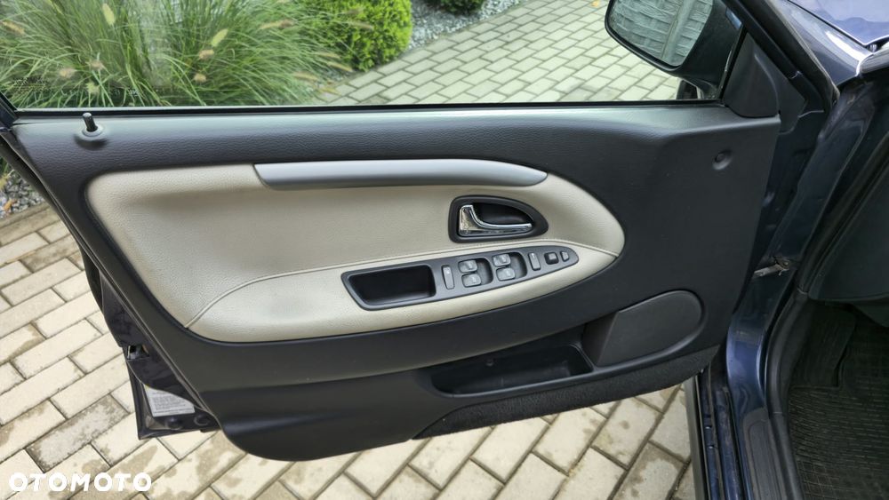 Volvo S40 2.0 - 14