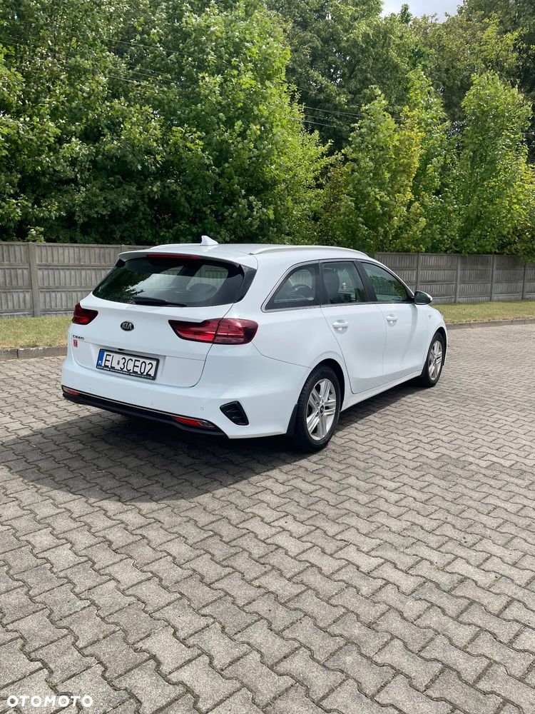Kia Ceed 1.5 T-GDI M - 4