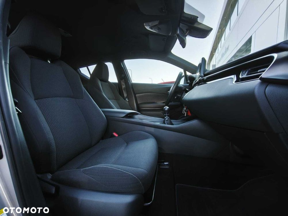 Toyota C-HR 1.2 T Premium - 18