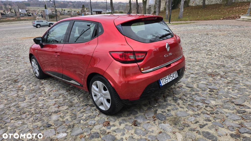 Renault Clio - 33