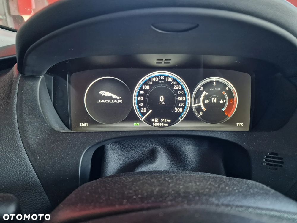 Jaguar F-Pace 20d AWD R-Sport - 33