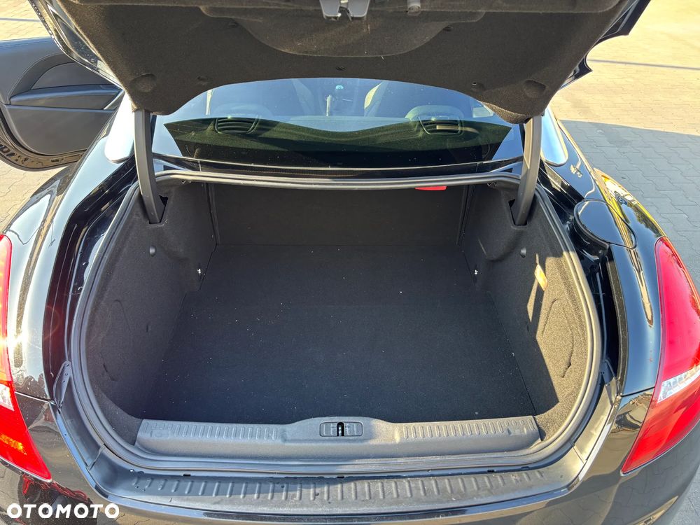 Peugeot RCZ 1.6 200 THP - 11