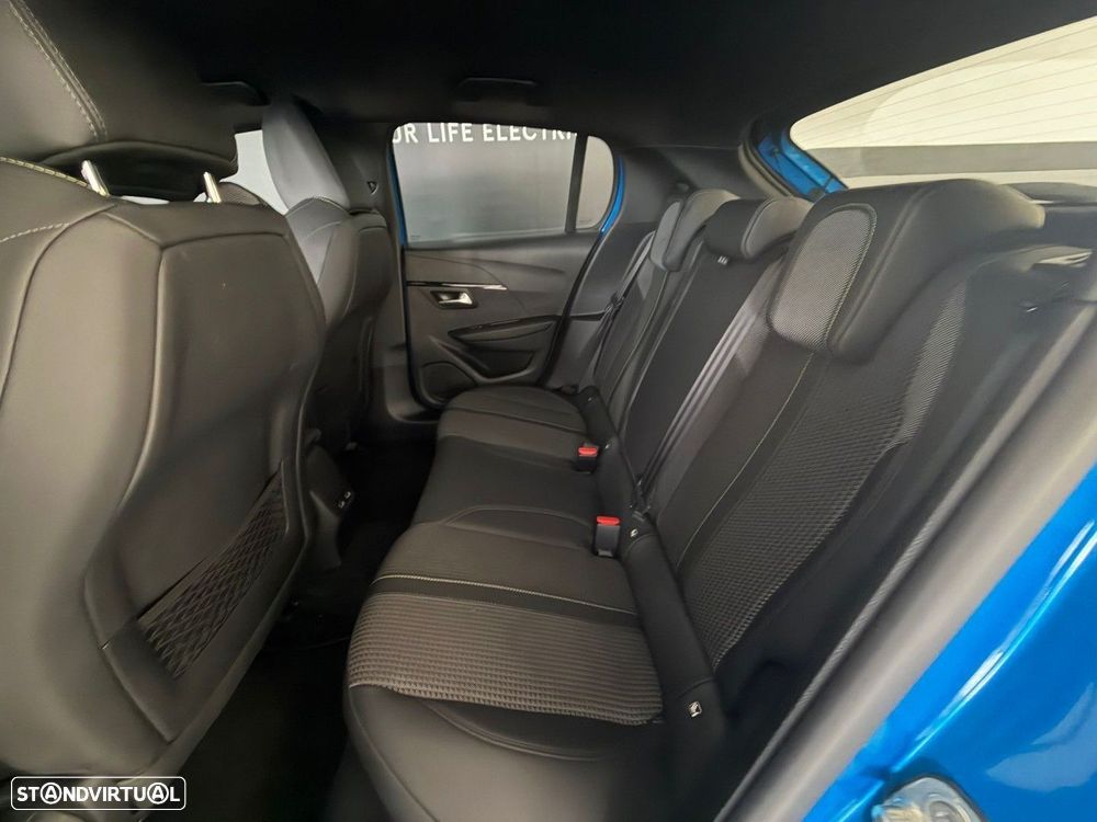 Peugeot e-208 50 kWh GT - 5